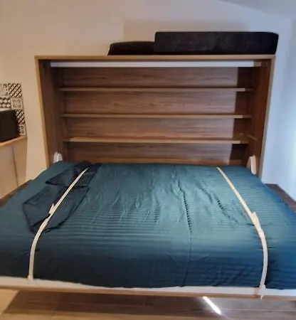 Vieux A 2min De La Lägenhet *