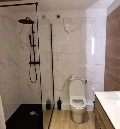 Vieux A 2min De La Appartement